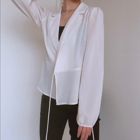 Blouse 🤍 - Picture 3 of 4